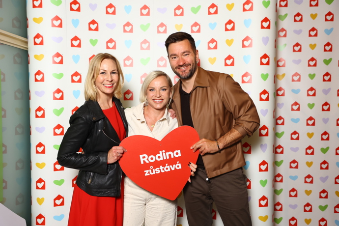 FOTO: Martina Pártlová a Marek Ztracený. – stránka 37