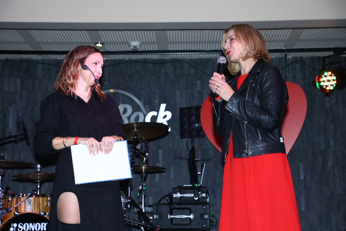 FOTO: Veronika Arichteva na akci oslavila narozeniny. – stránka 35