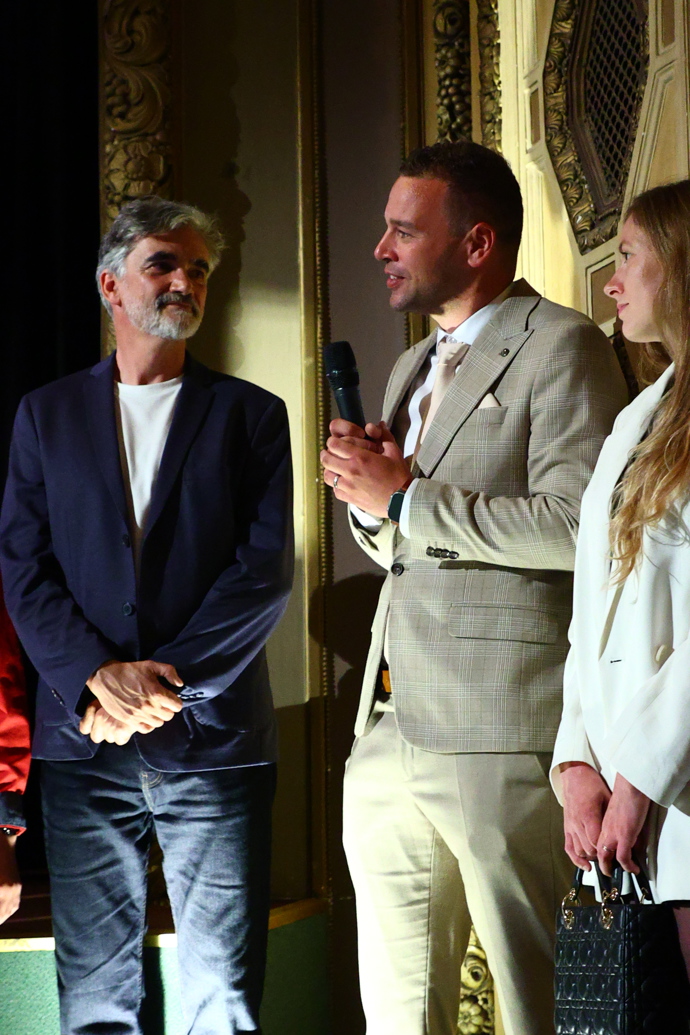 FOTO: Dominik Mony na pódiu. – stránka 7