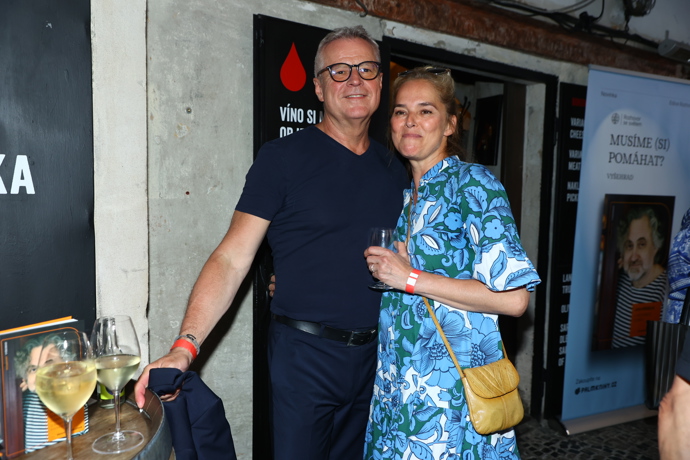FOTO: Světlana Witowská a Petr Kolář. – stránka 1