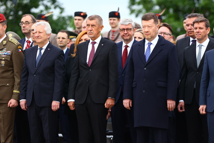 FOTO: Pokládání věnců na Vítkově. – stránka 3