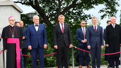FOTO: Pokládání věnců na Vítkově.