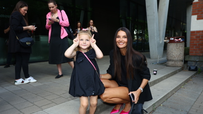FOTO: Nikol Švantnerová se svou dcerou.