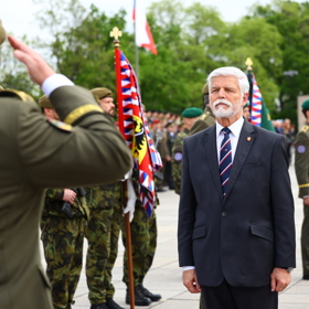 Prezident Petr Pavel vyčetl premiérovi pozdní příchod.