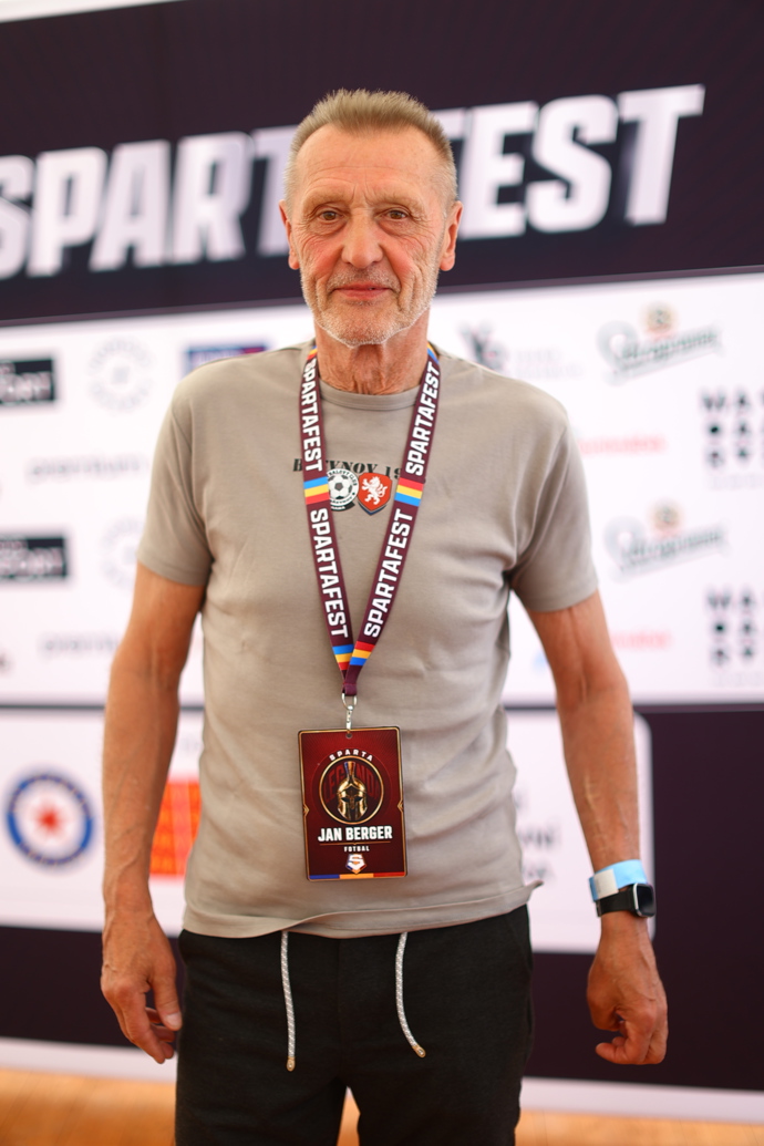 FOTO: Jan Berger na Spartafestu. – stránka 19
