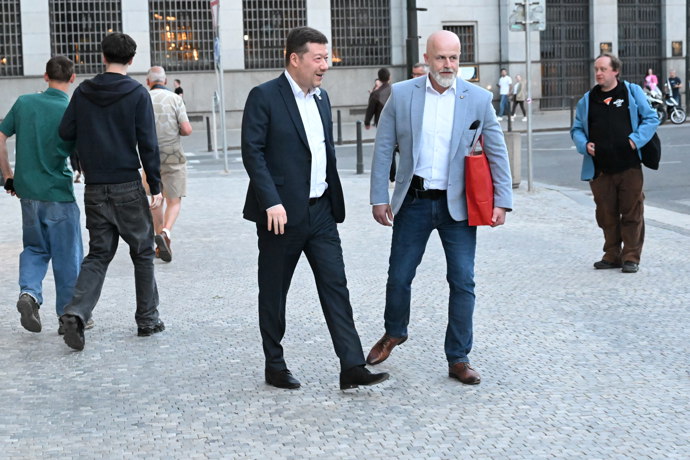 FOTO: I Tomio Okamura byl viditelně spokojený. – stránka 35