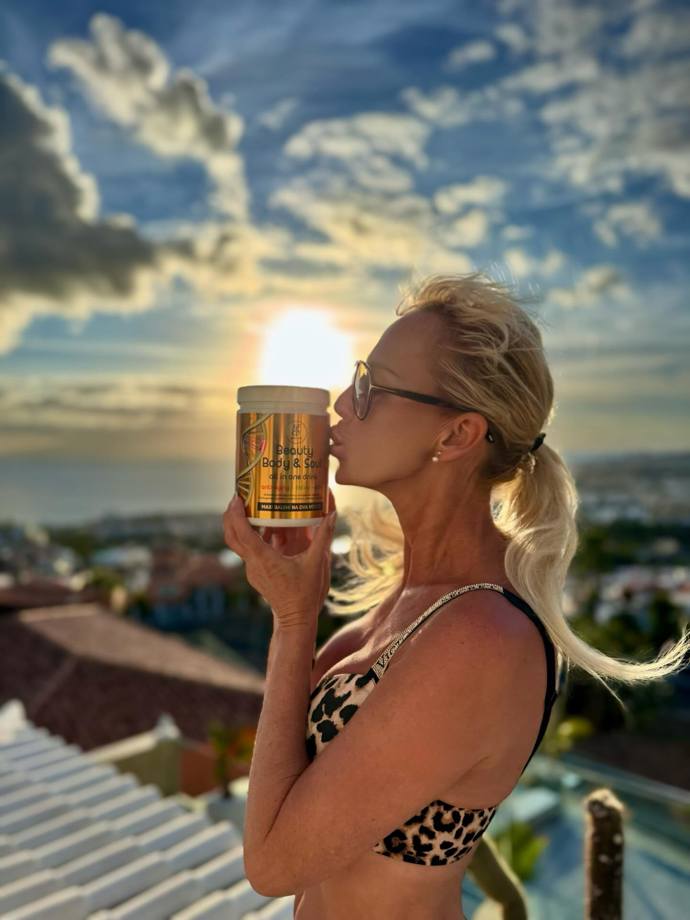 FOTO: Zuzana Belohorcová se raduje z figury. – stránka 1