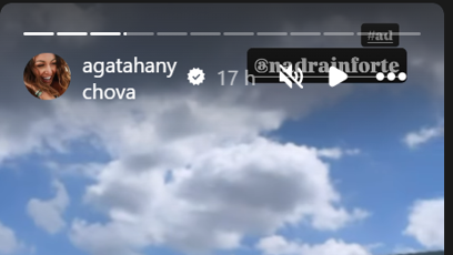 FOTO: Agáta Hanychová v bazénu.