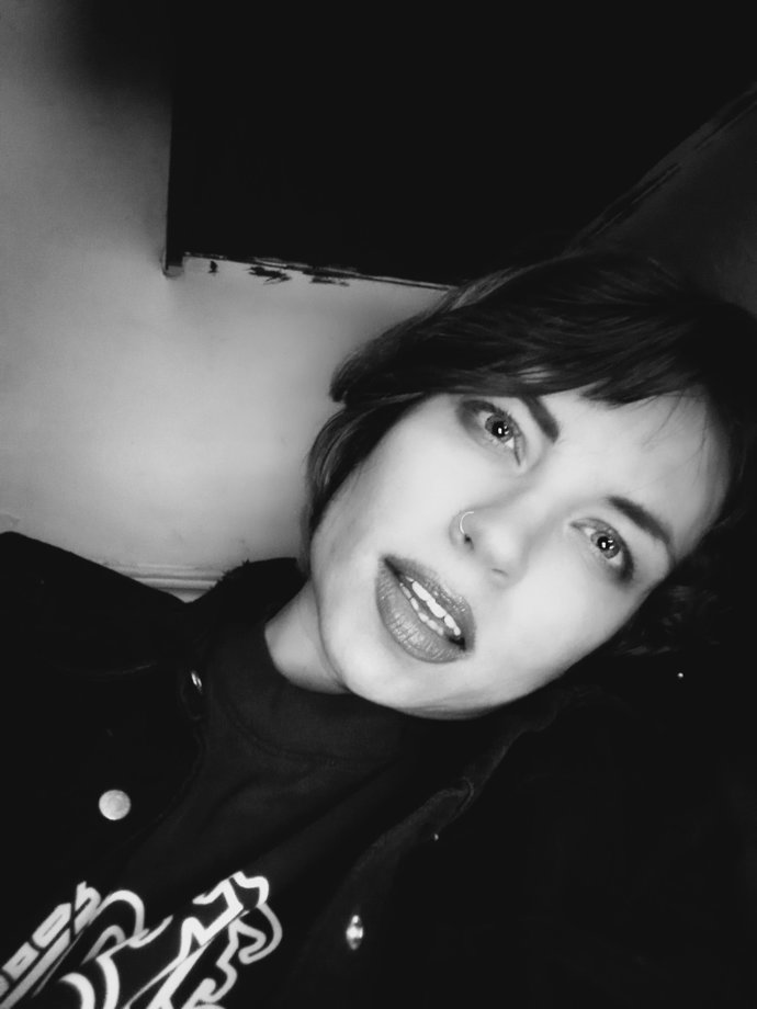 FOTO: Daveigh přitom má na hereckém účtě nevyzvednuté miliony dolarů. – stránka 2