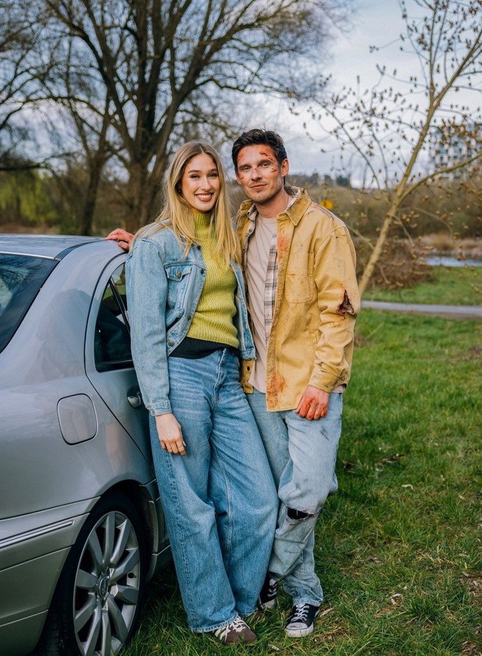 FOTO: Pavel Callta po boku půvabné Adély Šedové během natáčení nového videoklipu.
