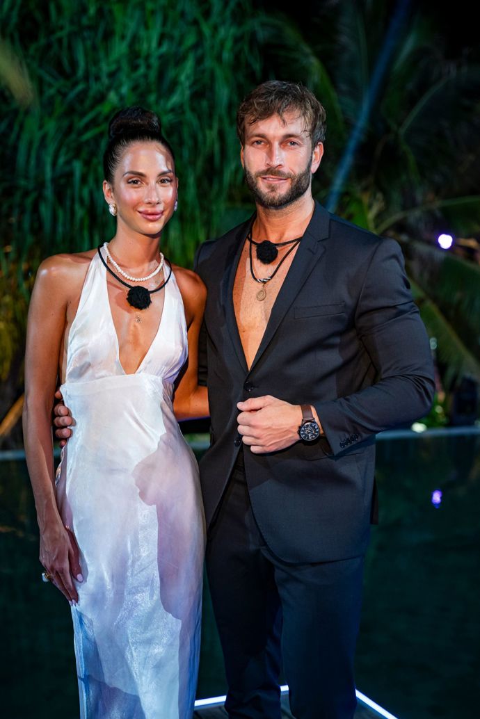 FOTO: Jakub Mádl  a Michaela Gavelčíková. – stránka 18