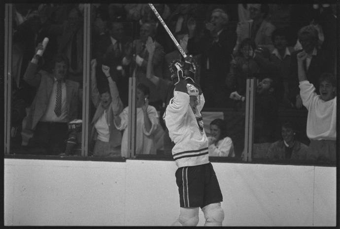 FOTO: Claude Lemiuex patří mezi legendy NHL. – stránka 4