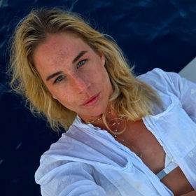 Ester Ledecká dobíjí baterky.