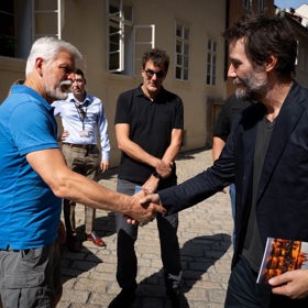 Petr Pavel na Pražském hradě přivítal kapelu Dogstar v čele s Keanu Reevesem.