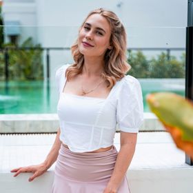 Nela Březinová zůstala jako opařená.