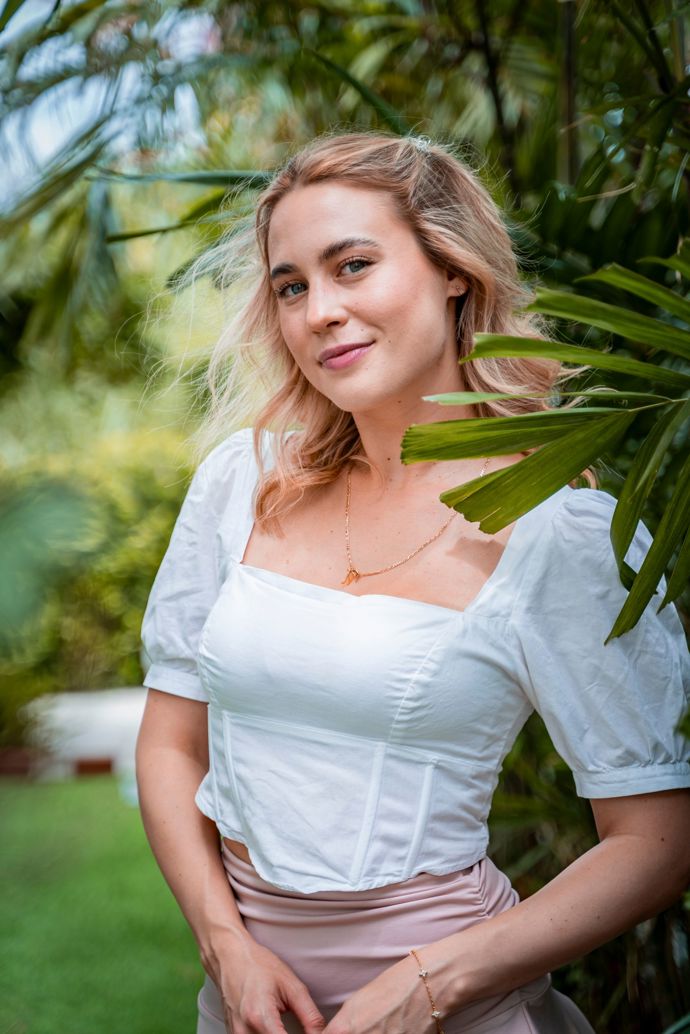FOTO: Nela Březinová. – stránka 14