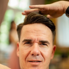 Dominik Turza alias DJ Roxtar po proměně. 