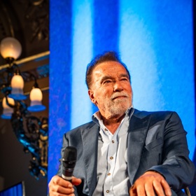Arnold Schwarzenegger je otcem tří synů.
