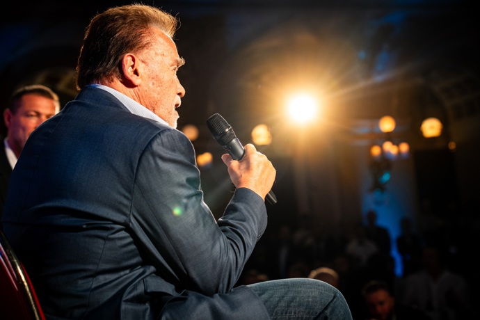 FOTO: Arnold Schwarzenegger – stránka 12