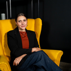 Extra host Apolena Rychlíková.