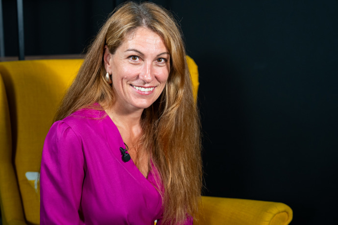 FOTO: Extra host Eva Decroix 04