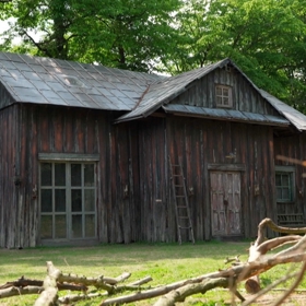 Tady budou farmáři žít a pracovat.