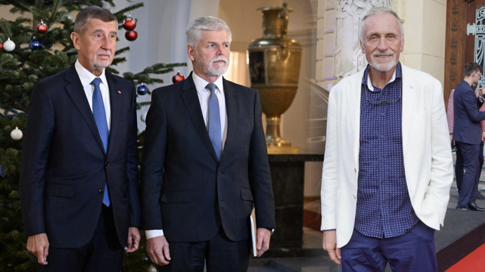 FOTO: Mirek Topolánek zkritizoval vládu i prezidenta. – stránka 1