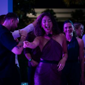Barbora Dyrynková a Natálie Matíková během party. 
