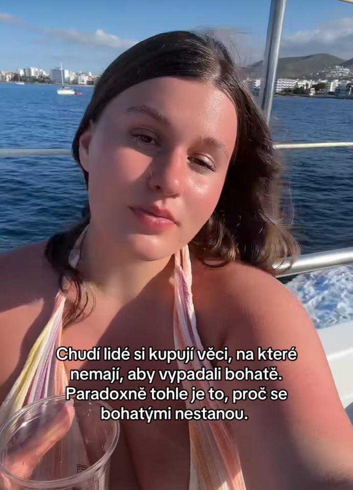 FOTO: Tereza Šulganová si užívá života. – stránka 8