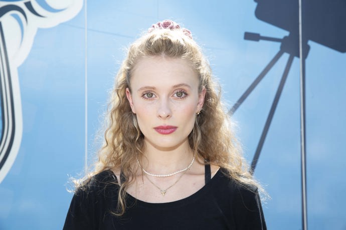 FOTO: Josefína Prachařová jako Alice. – stránka 2