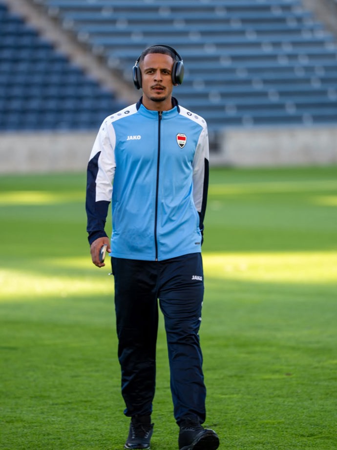 FOTO: Iráčtí fotbalisté sice na šampionát postoupili, řada jejich fanoušků ale kvůli vízům zůstane doma. – stránka 36