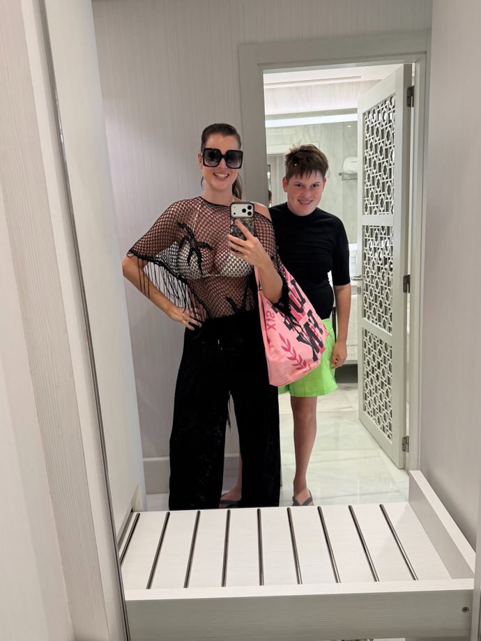 FOTO: Ornella Koktová se synem. – stránka 1