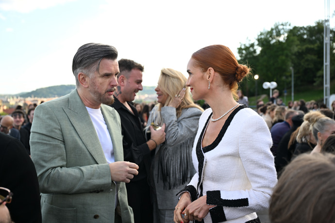 FOTO: Hana Vagnerová byla na roztrhání. – stránka 8