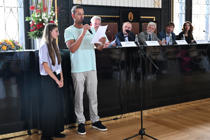 FOTO: Dorazil i sportovec Martin Košťál. – stránka 2