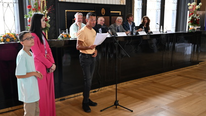 FOTO: Aleš Háma se při vyprávění příběhů dojal.