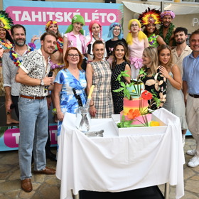 Alice Bendová zahajovala letní sezonu v čestlickém aquaparku. 