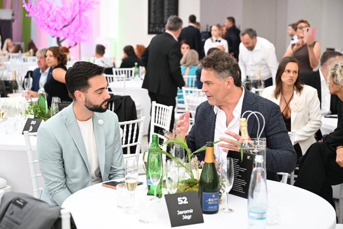 FOTO: Prestižní brněnská módní show Fashion Night Brno přilákala desítky VIP hostů. – stránka 37
