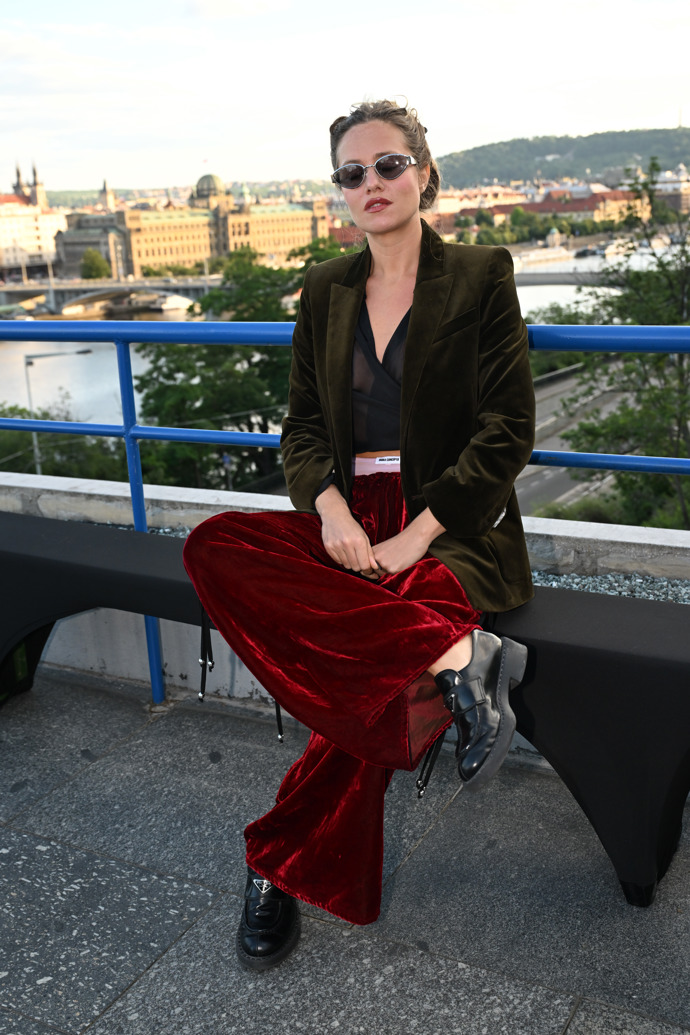 FOTO: Emma Smetana na přehlídce. – stránka 1