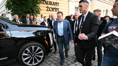 FOTO: Arnold na Žofíně mezi fanoušky.