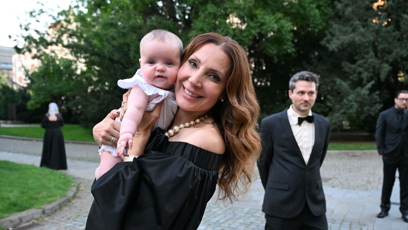 FOTO: Olga Lounová s dítětěm.