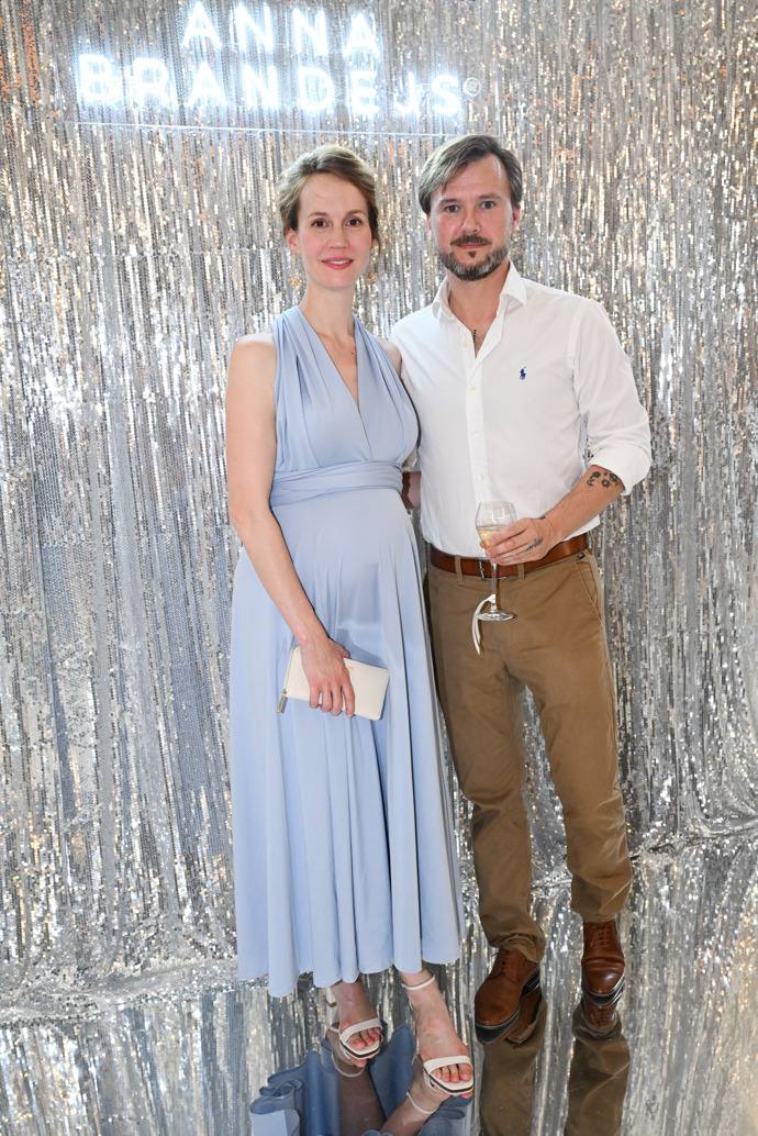 FOTO: Barbora Mudrová s manželem Martinem Proškem. – stránka 24