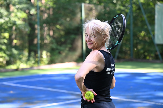 FOTO: Veronika Žilková si s Ivanem Hubačem si zahráli tenis. – stránka 9