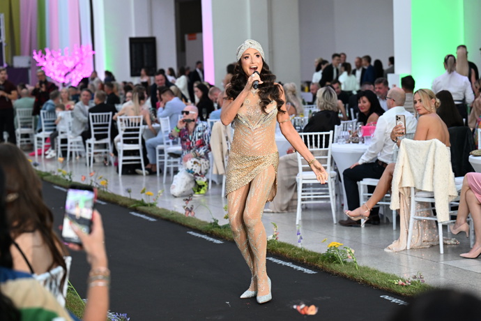 FOTO: Sisa Sklovska to rozjela na Fashion Night Brno. – stránka 1