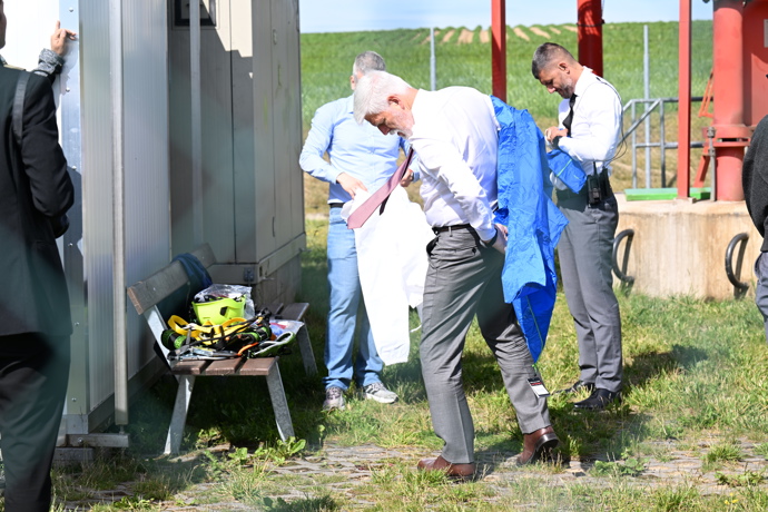 FOTO: Petr Pavel se převlékl doPetr Pavel a Eva Pavlová na Vysočině. bundy. – stránka 36