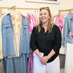 Katka Říhová na otevření nového obchodu Bella Store.
