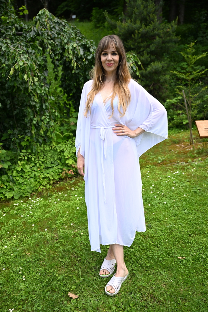 FOTO: Zpěvačka Jana Fabiánová. – stránka 6