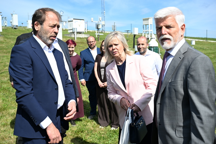 FOTO: Petr Pavel a Eva Pavlová na Vysočině.Petr Pavel a Eva Pavlová na Vysočině. – stránka 28