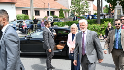 FOTO: Petr Pavel a Eva Pavlová navštívili diecézní centrum v Osové Bítyšce.