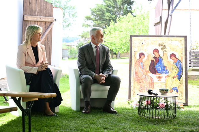 FOTO: Petr Pavel a Eva Pavlová na návštěvě v Osové Bítyšce. – stránka 6