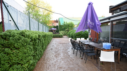 FOTO: Bahno proniklo i do restaurací.